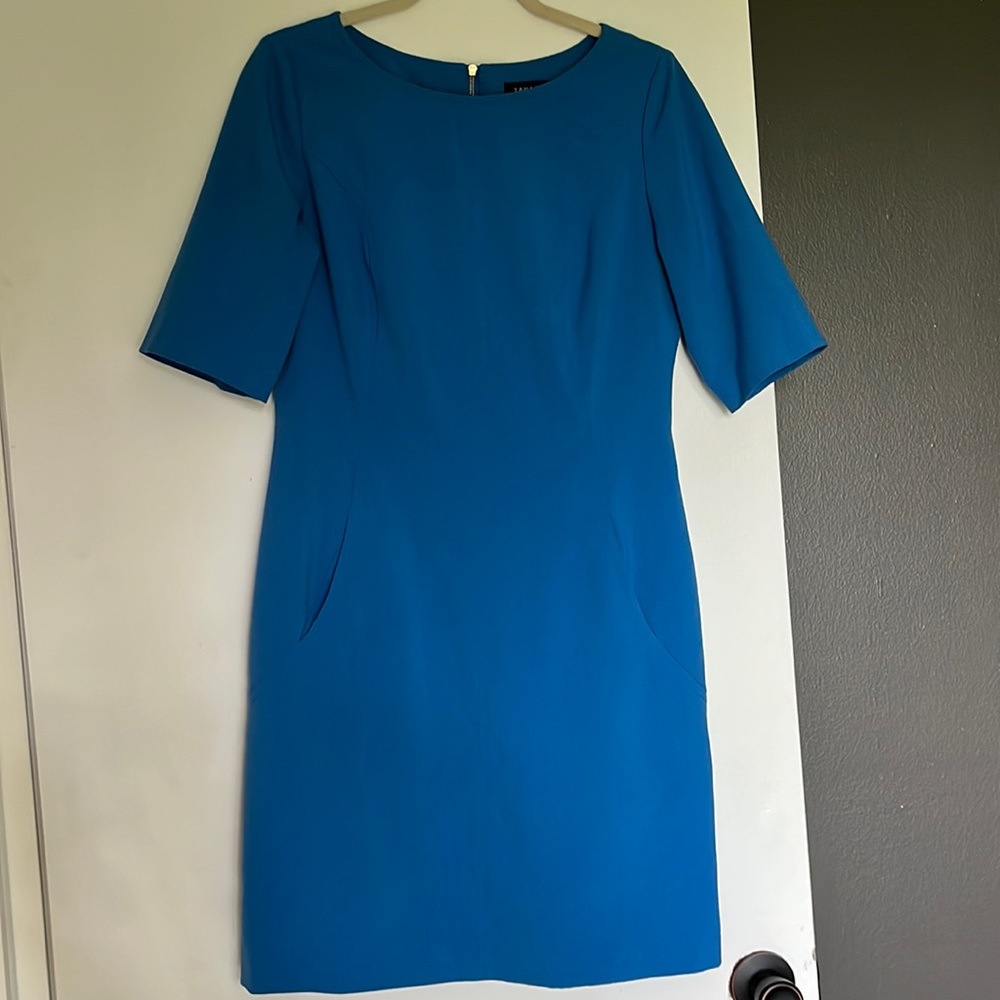Tahari ASL Sheath dress Blue size 8 with pockets